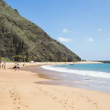 Frontline Cruz With Sea View 아파트 *