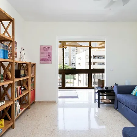 Frontline Cruz With Sea View